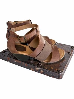 b.o.c Brown Leather Strappy Heel Sandals